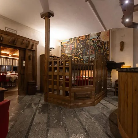 Hotel & Restaurant Le Charaban-3